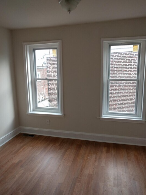5211 Rubicam St - Photo 4 of 9