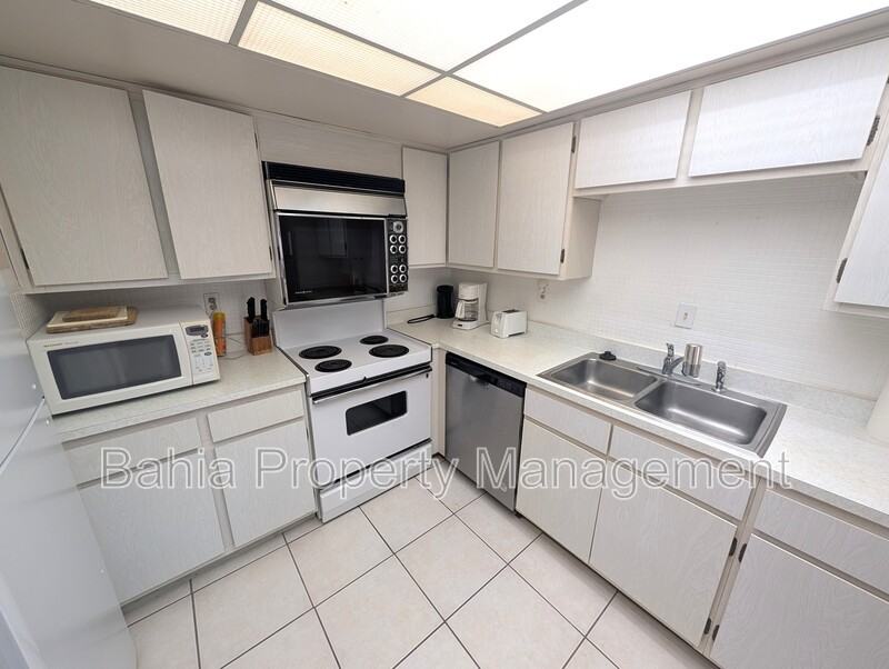 17920 Gulf Blvd #1208A - Photo 4 of 20