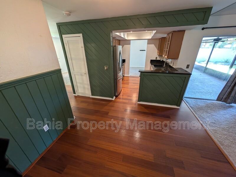 719 Regent Cir S - Photo 7 of 15