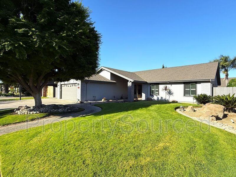 1351 Aksland Dr - Photo 3 of 47