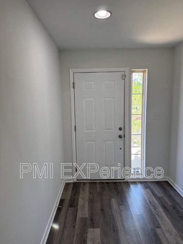 1023 Spring Valley Ct - Photo 2 of 22