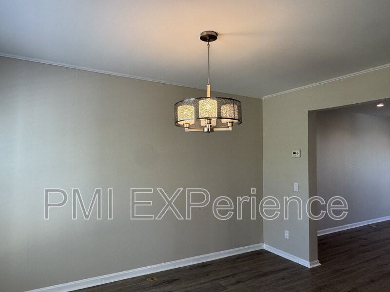 11303 Golden Eagle Pl Unit A - Photo 5 of 27