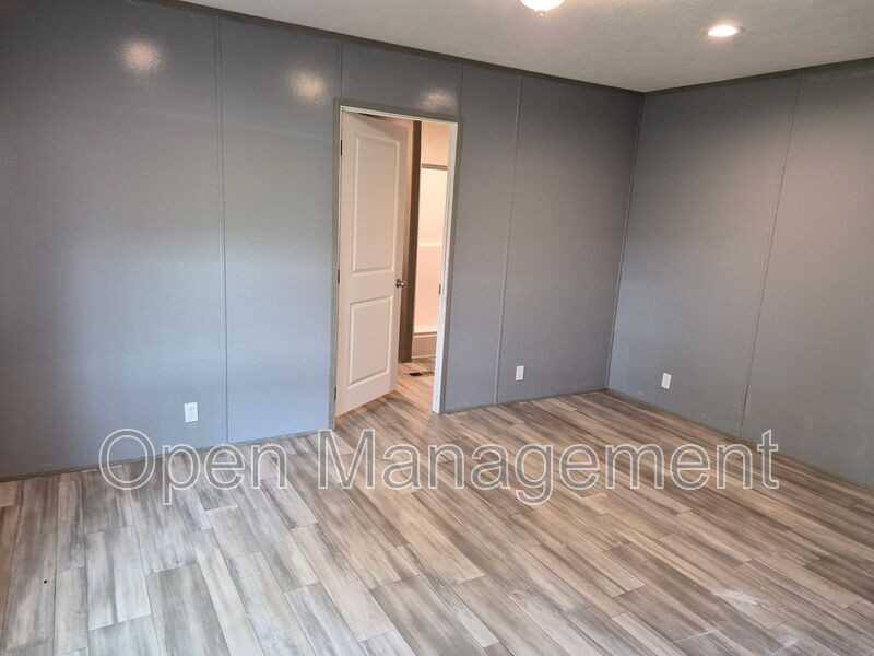 4511 Dirt Rd - Photo 3 of 11