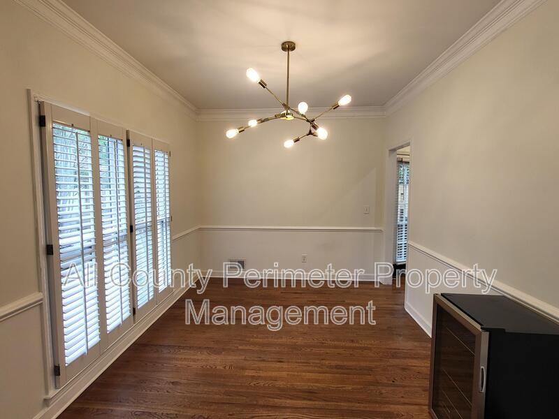 1155 Davis Pl Nw Apt F - Photo 6 of 23