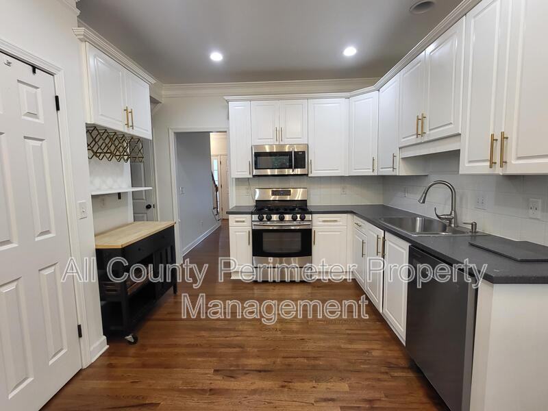 1155 Davis Pl Nw Apt F - Photo 7 of 23