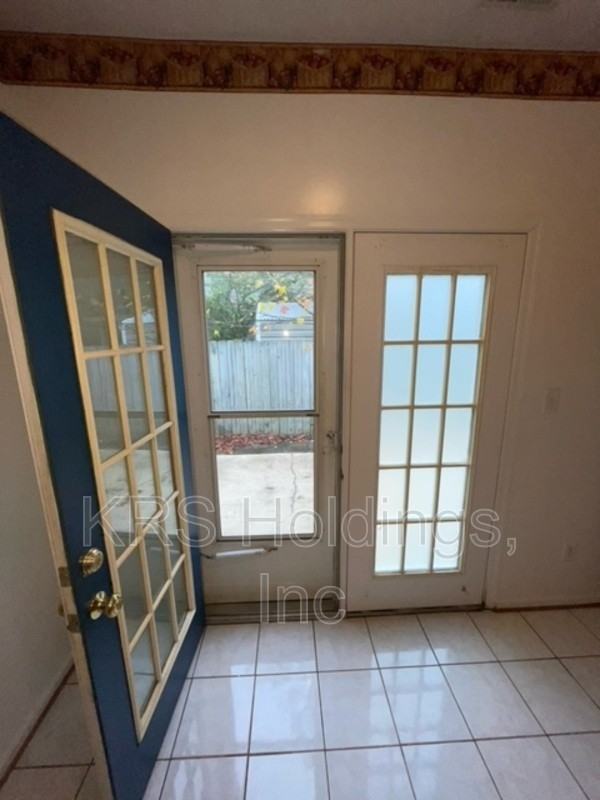 122 Nottingham Blvd - Photo 4 of 27