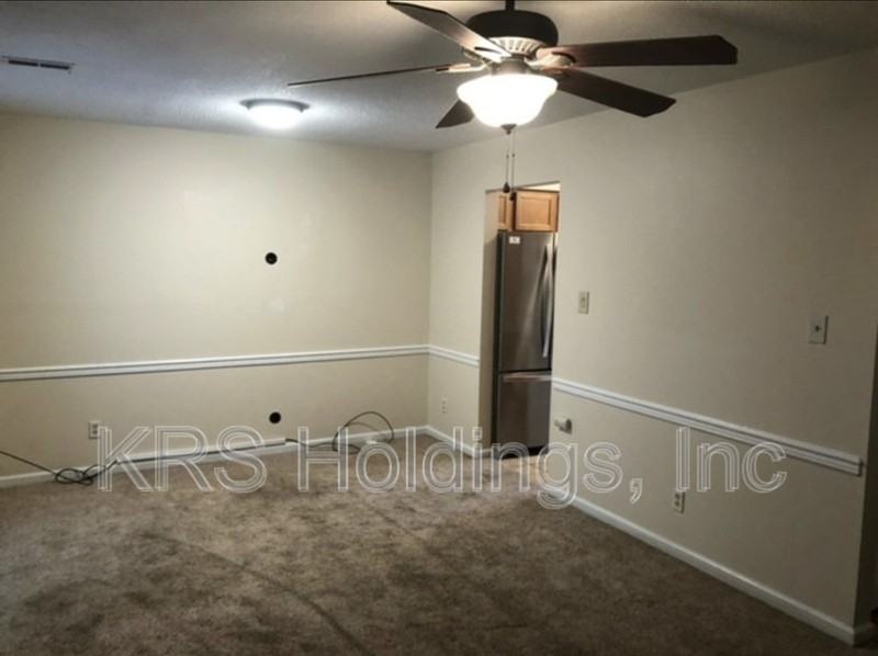 4010 Oak Moss Ct - Photo 7 of 17