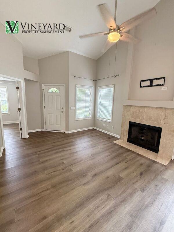 1110 Rook Pl - Photo 5 of 24