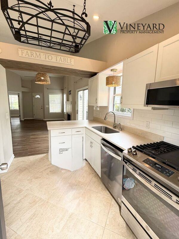 1110 Rook Pl - Photo 7 of 24