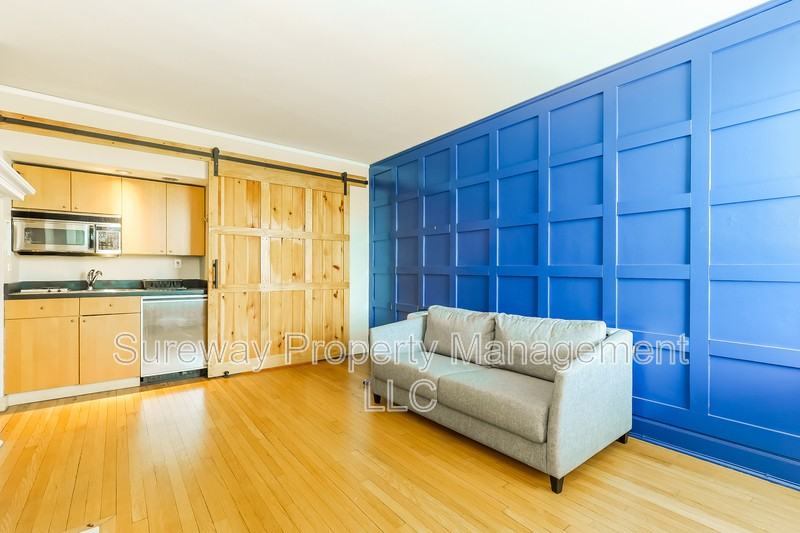 44 Nassau St #H - Photo 6 of 13