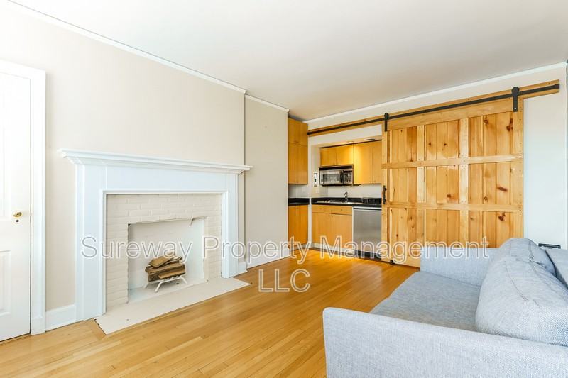 44 Nassau St #H - Photo 7 of 13