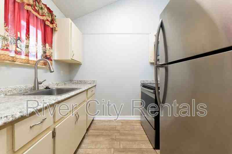 2443 Seabury Pl N - Photo 7 of 17