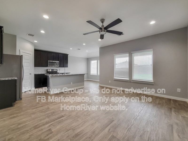 8122 Hush Heights Dr - Photo 6 of 26