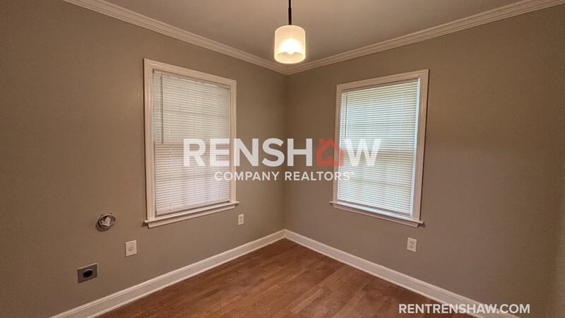 1055 Vaughn Rd - Photo 4 of 14