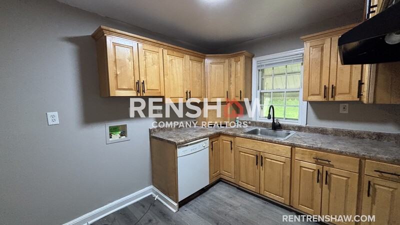 1055 Vaughn Rd - Photo 6 of 14