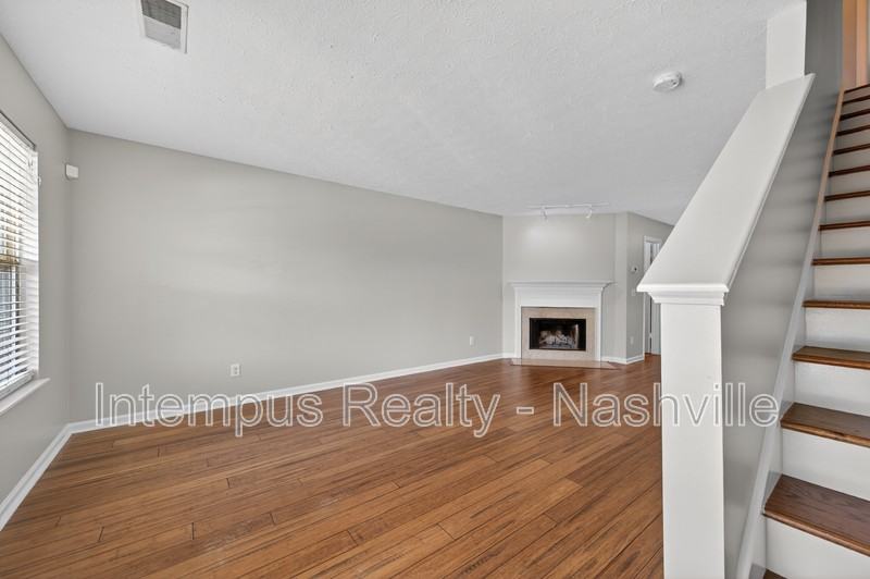 3271 Harpeth Springs Dr - Photo 4 of 30