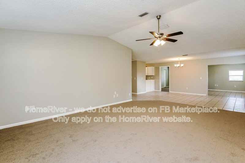 63 Beaverdam Ln - Photo 3 of 17