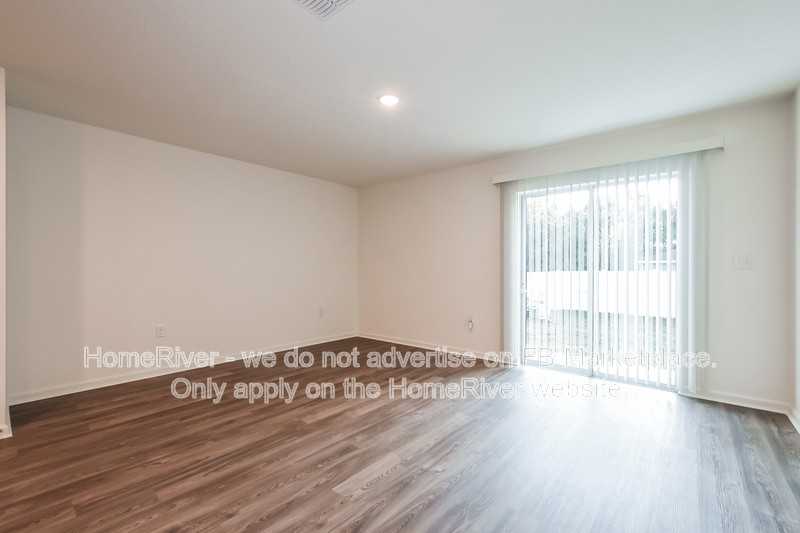 6 Locust Course Ln - Photo 2 of 17