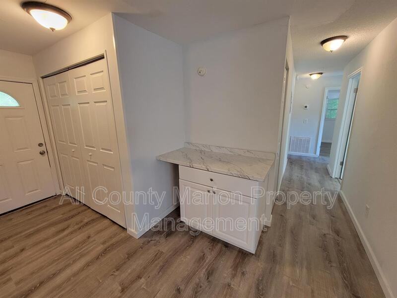 1140 Nw 20th Ave - Photo 5 of 14