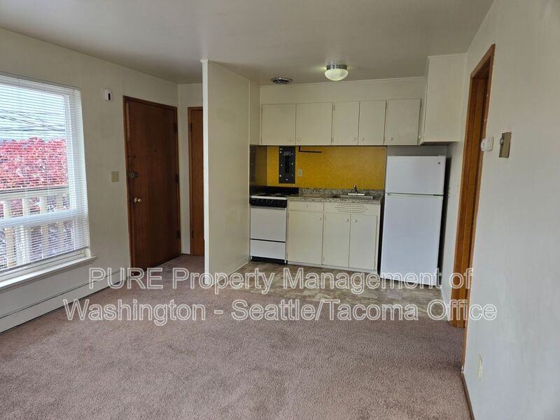 2356 Alki Ave Sw - Photo 2 of 16