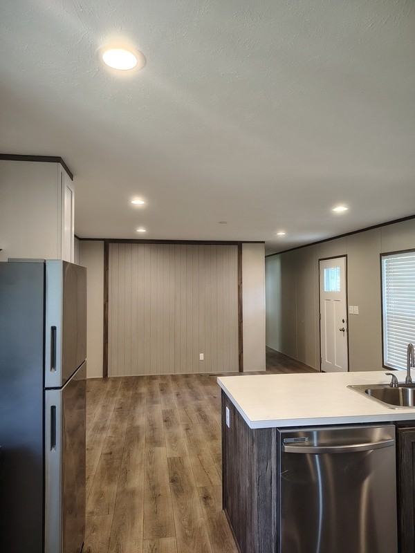 37 Poole Cir - Photo 4 of 11