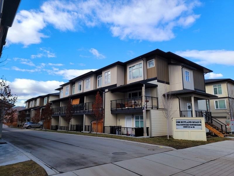 1308 Rutland Rd N #15