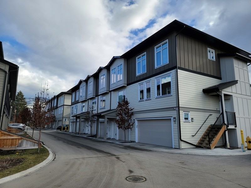 1308 Rutland Rd N #28