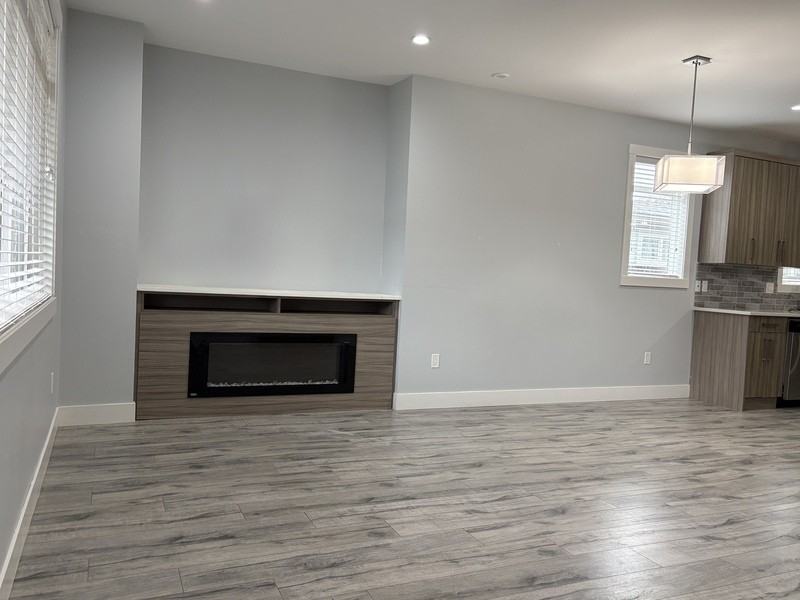 826 Cadder Ave #1 - Photo 6 of 20