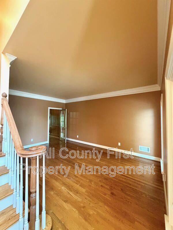 2438 Kings Arms Dr Ne - Photo 4 of 34