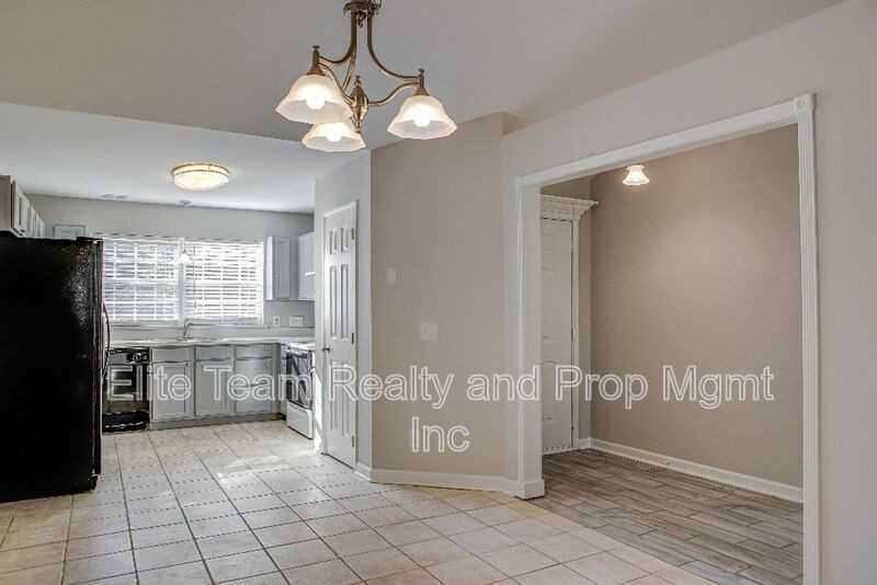 2132 Mallard Woods Pl - Photo 4 of 30