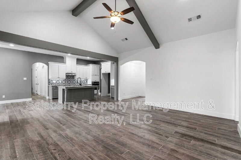 121 Cedar Ln - Photo 3 of 25