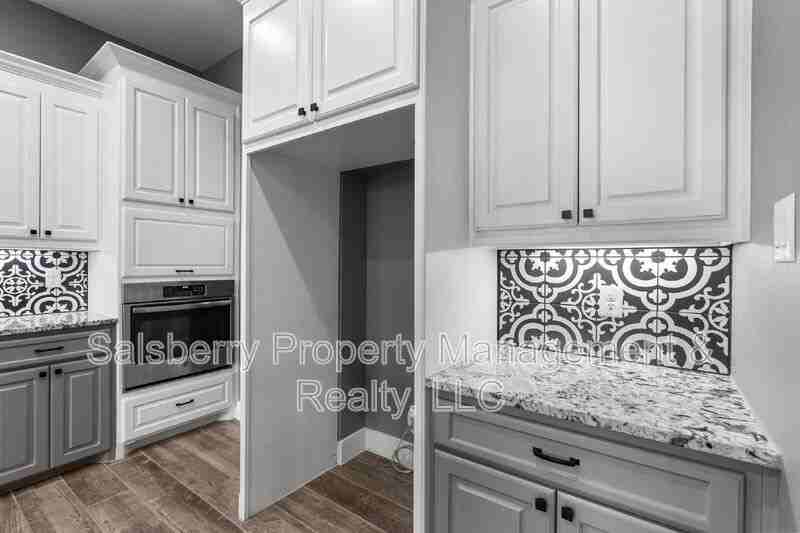 121 Cedar Ln - Photo 7 of 25