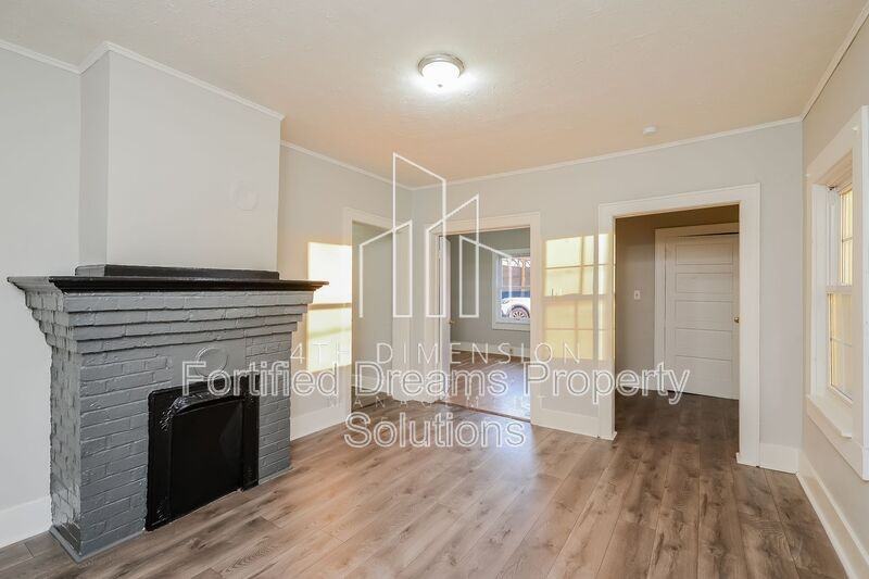 918 Camel Ave - Photo 4 of 49