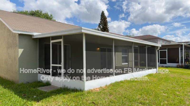 27420 Breakers Dr - Photo 3 of 21