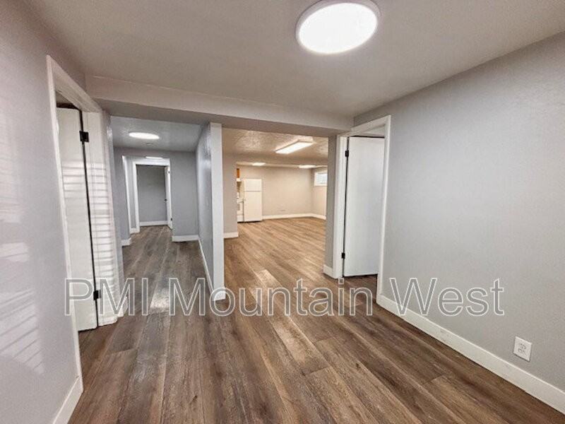 2508 S Orchard Dr - Photo 4 of 18