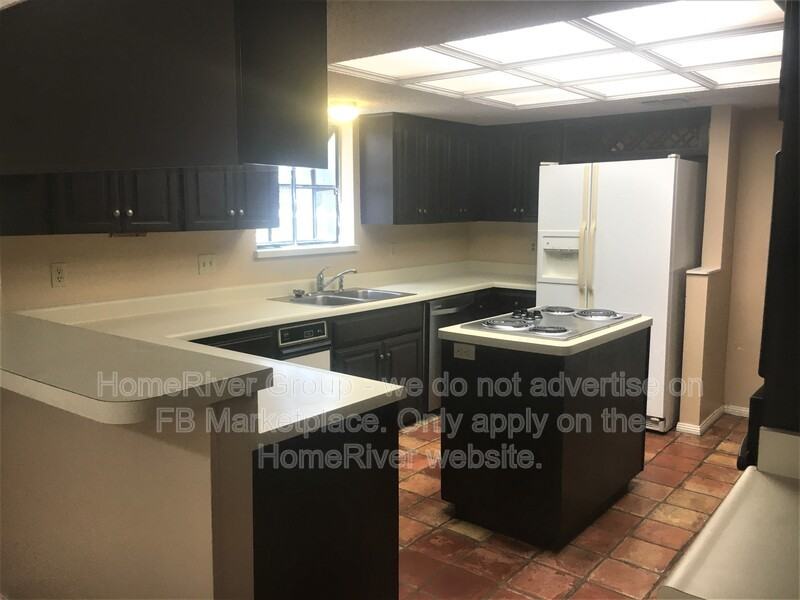 13823 Crown Blf - Photo 4 of 27