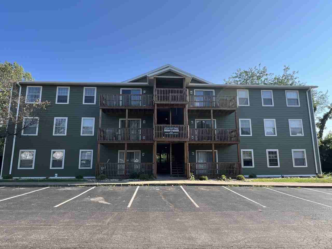 Crescent Park - Photo 4 of 50