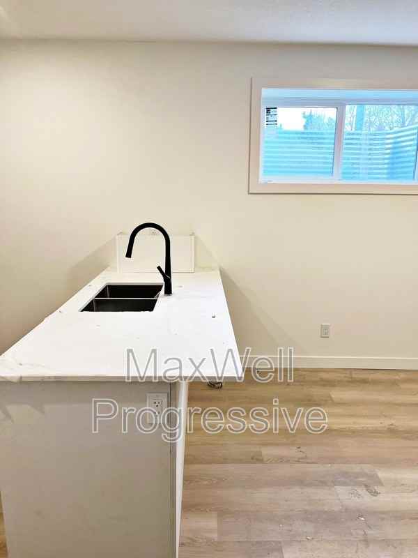 14504 95 Ave Nw #BS - Photo 6 of 11