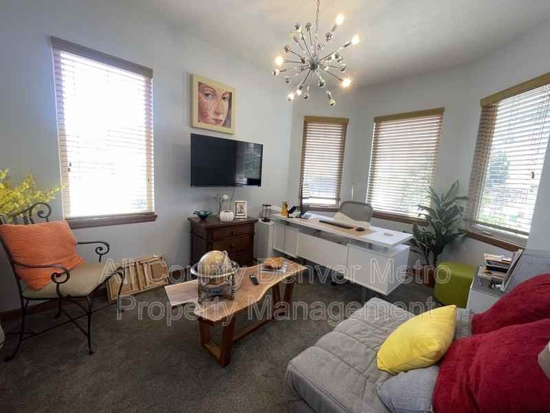 6922 Fargo Trl - Photo 3 of 27