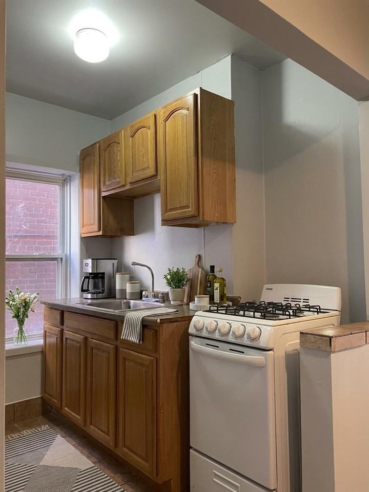 22 Cadillac Street - Photo 2 of 6