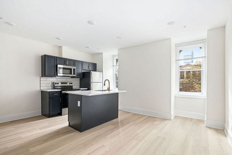 1913 Wallace St - Photo 2 of 5