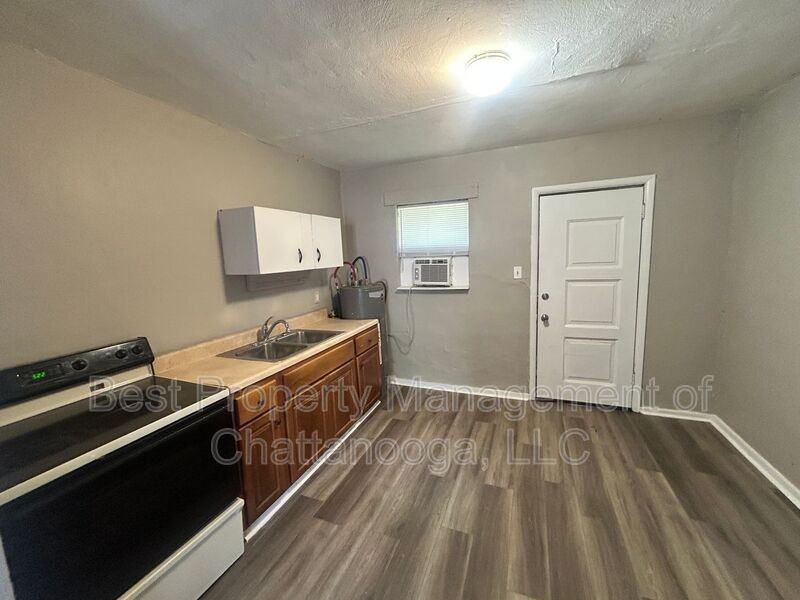 2016 Rawlings St #2018 - Photo 3 of 4