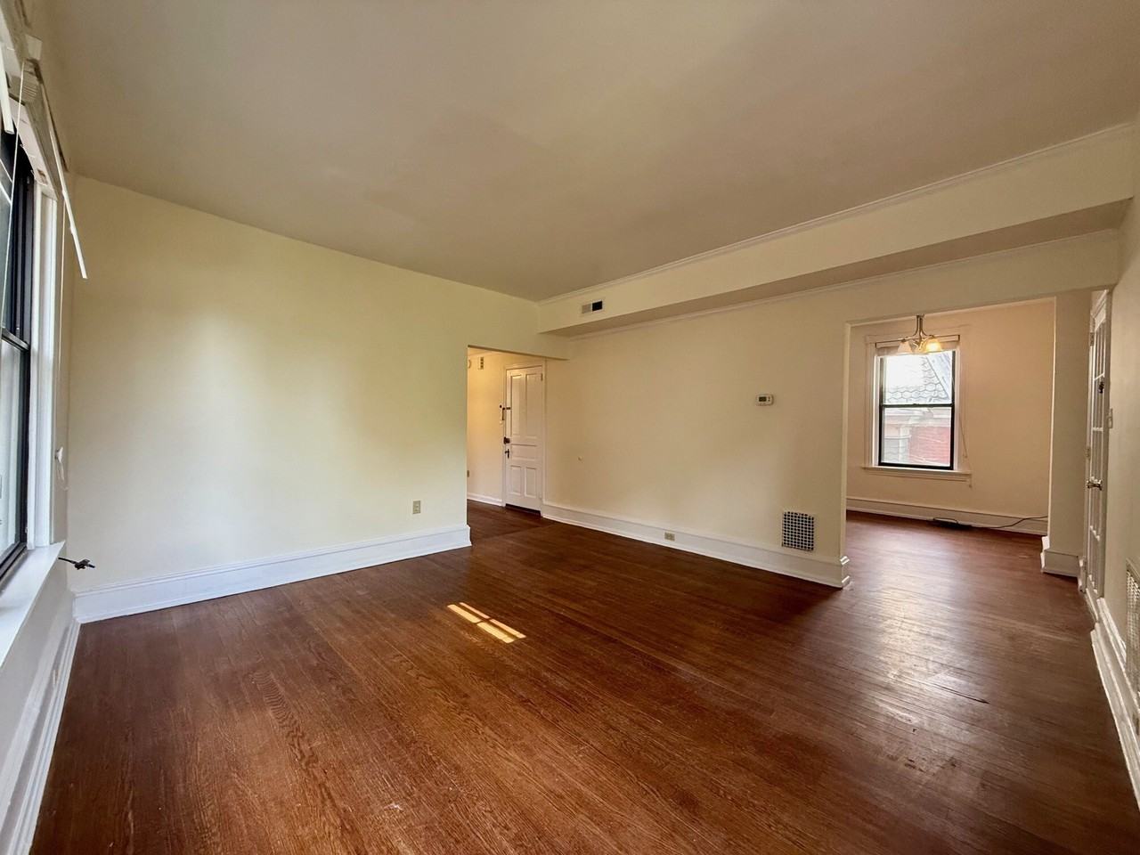 1610 N Broom Street - Photo 5 of 18