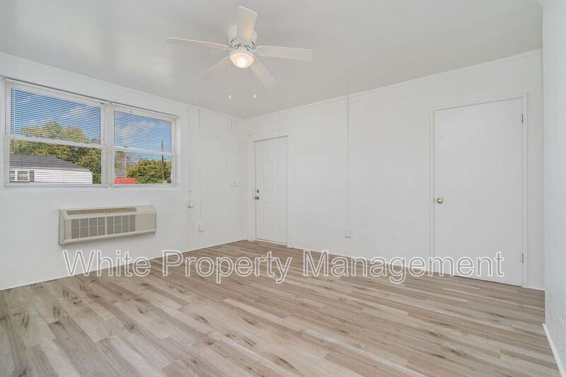 200 York St #O5 - Photo 3 of 36