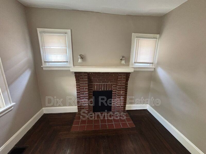 3701 Iona Ave - Photo 7 of 26