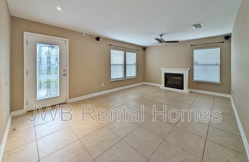 12722 Megan Jean Ct - Photo 4 of 20