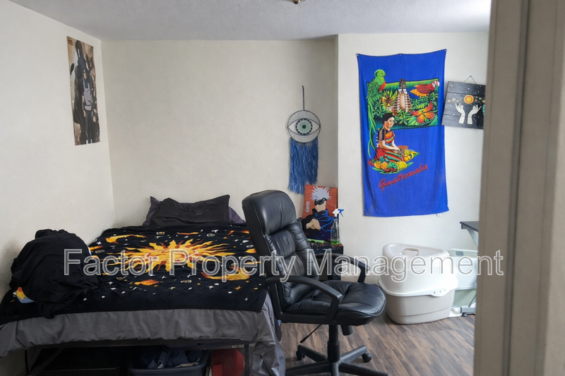 103 Locust St #1 - Photo 7 of 12