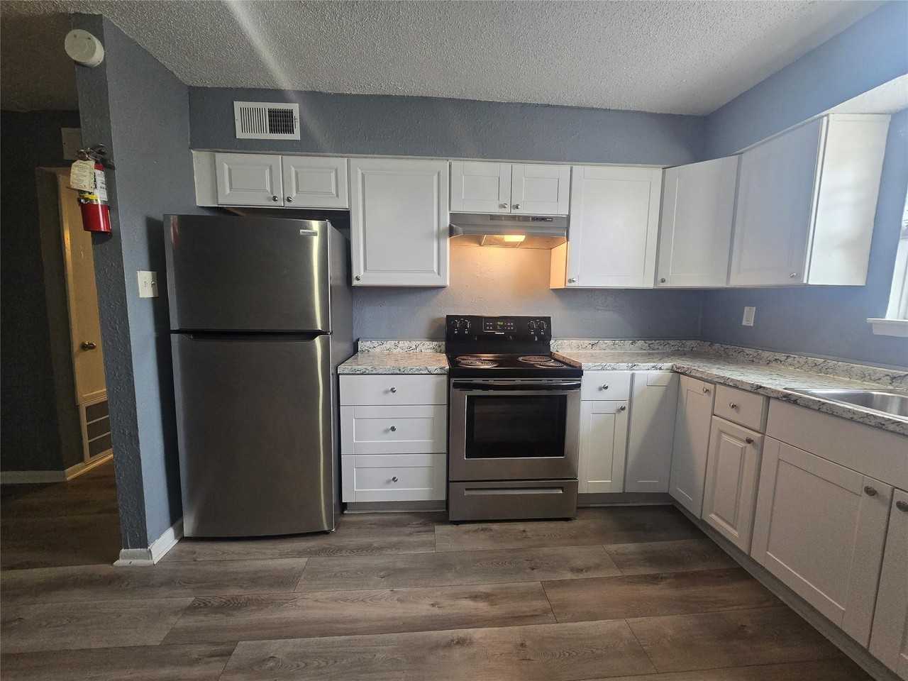 2311 71st Street - Photo 2 of 8