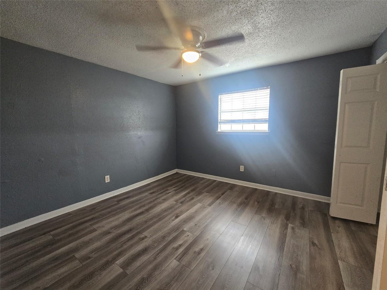 2311 71st Street - Photo 5 of 8