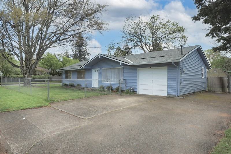 2641 Se 168th Ave - Photo 2 of 29